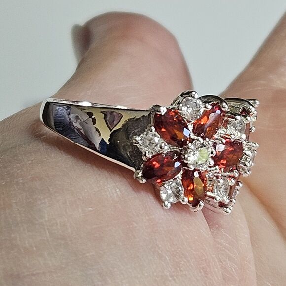 925 Sterling Silver Orange & Clear Rhinestone Flower Ring Sz 7.5 - Picture 2 of 16
